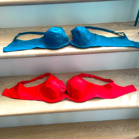 Soma Other - Lot of 2 Soma Essentials Unlined Lace Trim Plunge bras , red and Turquoise 38D